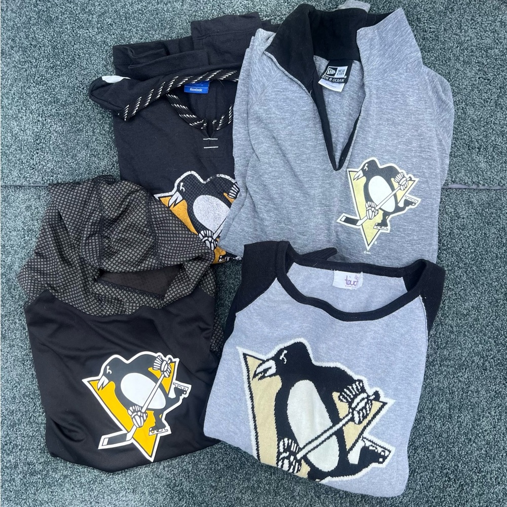 Pittsburgh Penguins Apparel Collection for women
